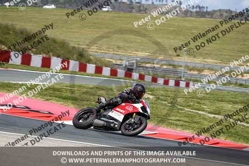 cadwell no limits trackday;cadwell park;cadwell park photographs;cadwell trackday photographs;enduro digital images;event digital images;eventdigitalimages;navarra;no limits trackdays;peter wileman photography;racing digital images;trackday digital images;trackday photos